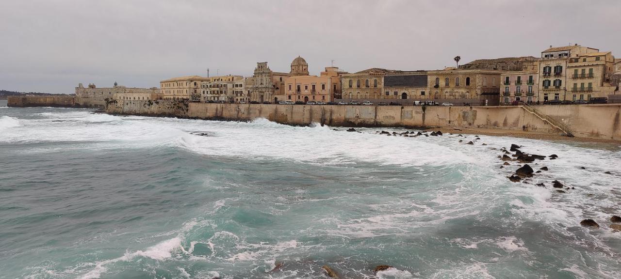 Ferienwohnung Ortigia Porta Del Mare Syrakus Exterior foto