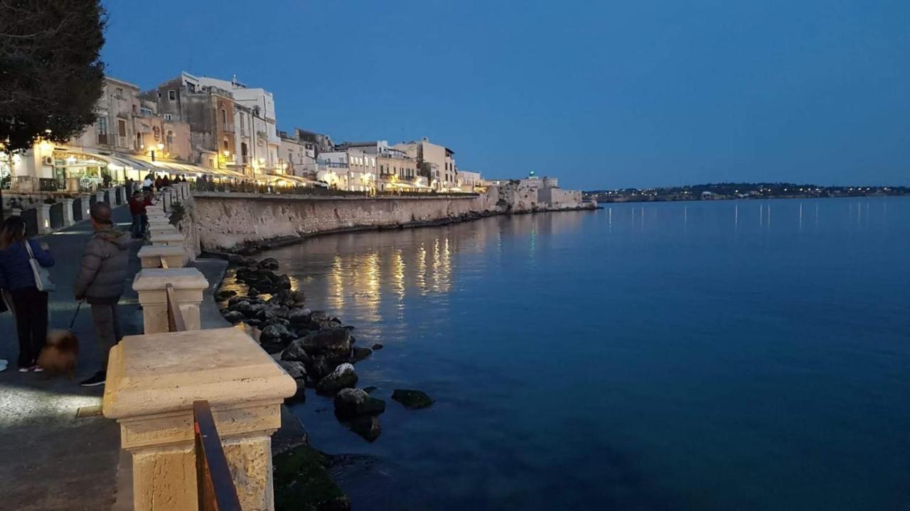 Ferienwohnung Ortigia Porta Del Mare Syrakus Exterior foto